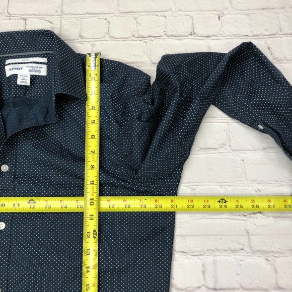 Old Navy Men Slim Fit Non-Iron Built In Flex Signature Shirt Size Medium M126 -1 - Picture 3 of 14